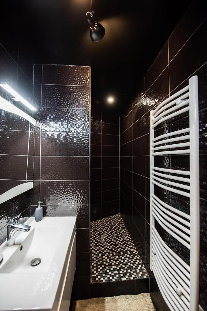 Maison Triplex Jj - Ecrin Verdoyant Au Coeur De Lyon Daire